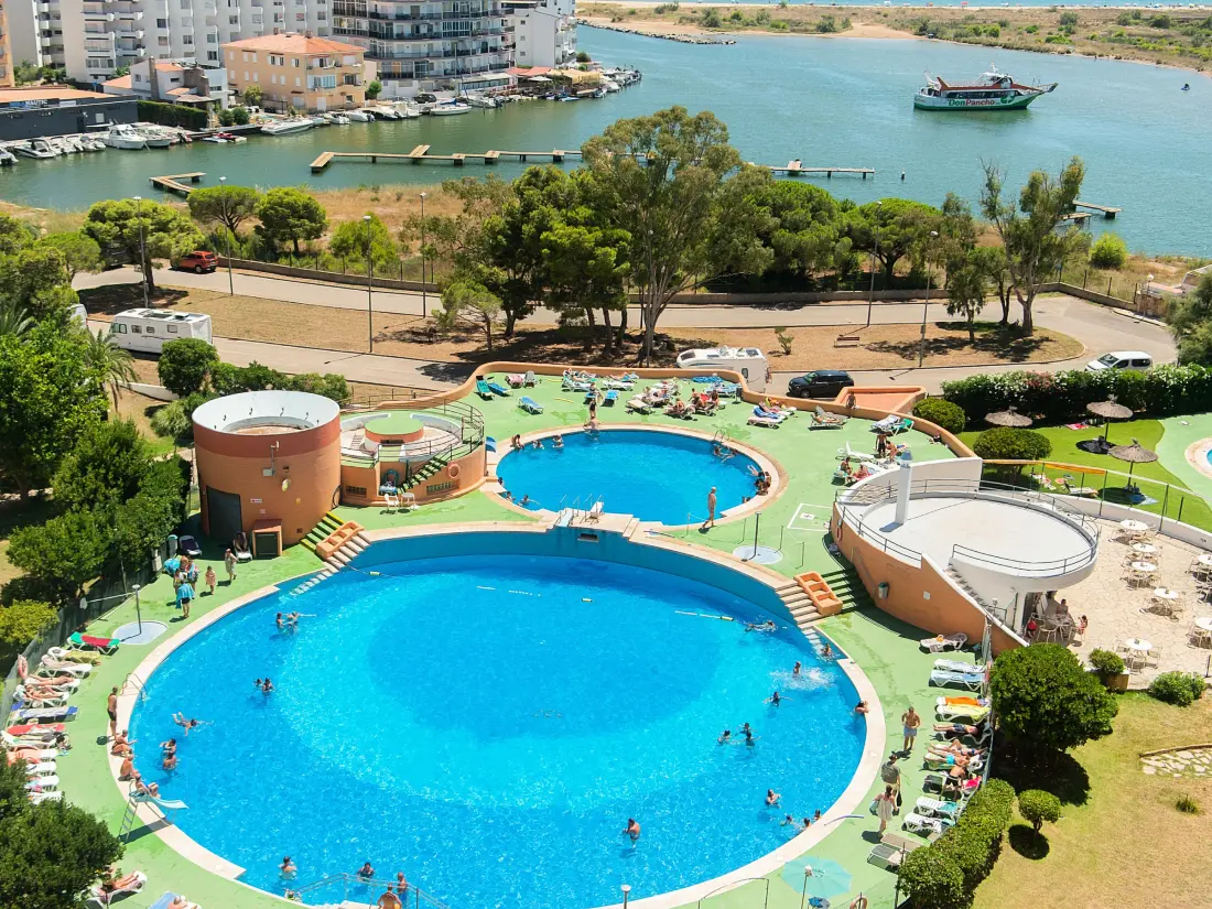 Location de Vacances Roses 1333