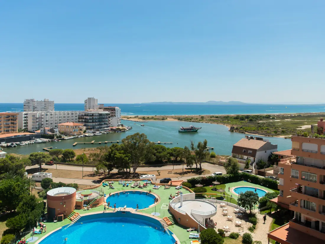 Location de Vacances Roses 1333