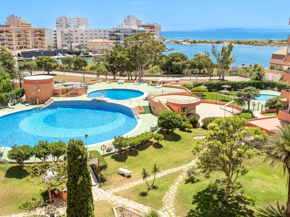 Location de Vacances Roses 1335