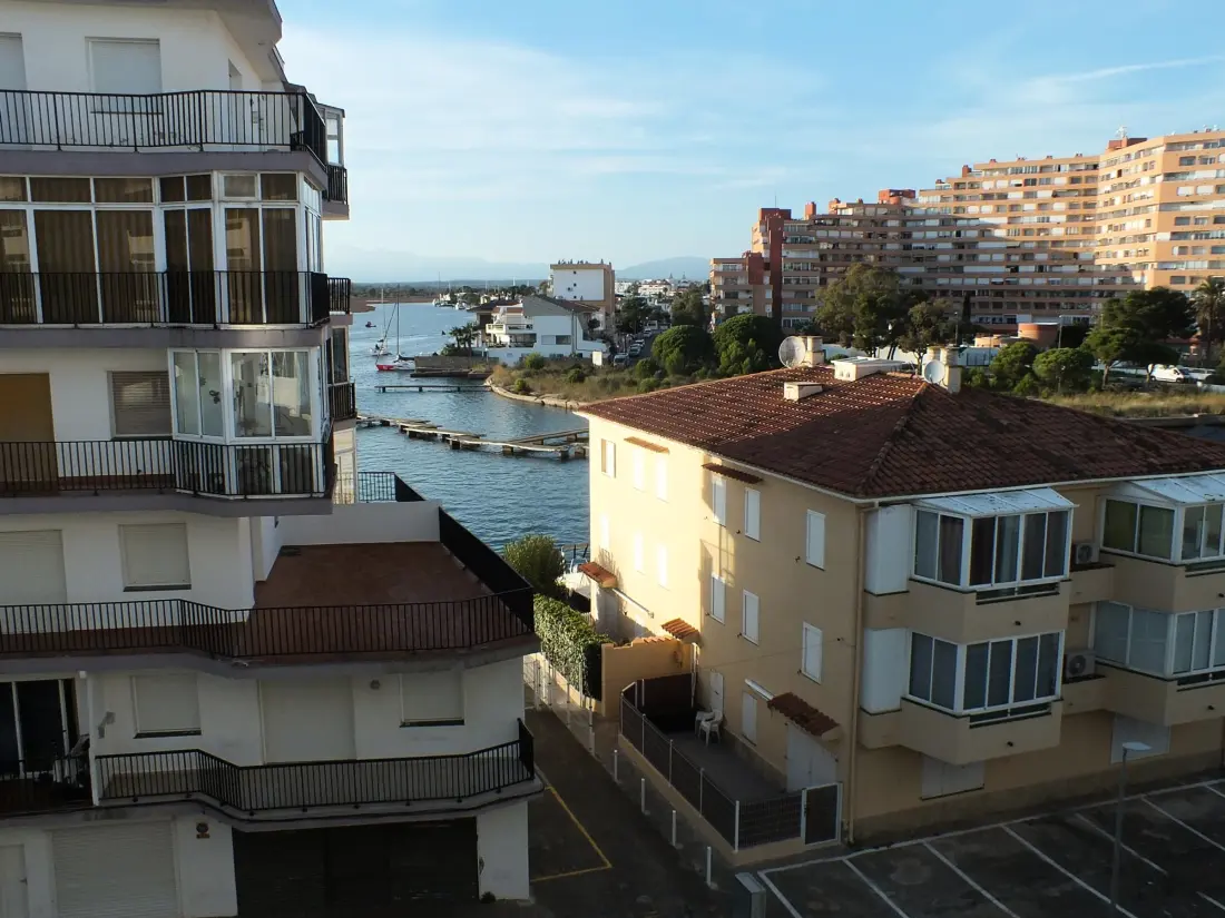 Location de Vacances Roses 1373