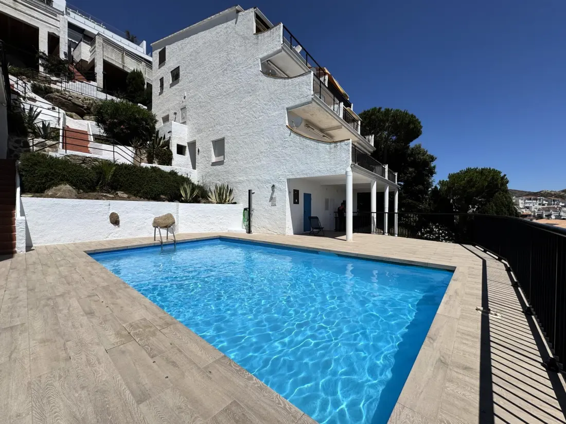 Location de Vacances Roses 1380