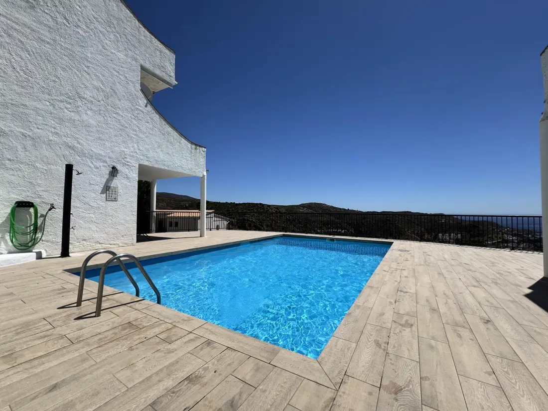 Location de Vacances Roses 1380