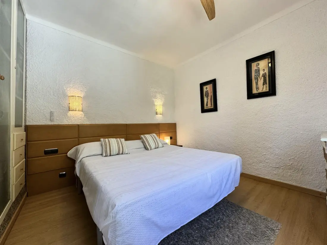 Location de Vacances Roses 1380
