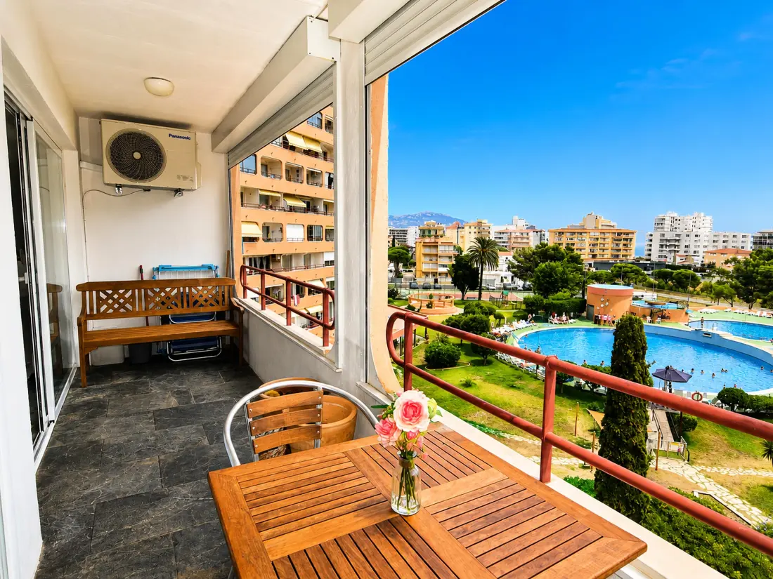 Location de Vacances Roses 1385