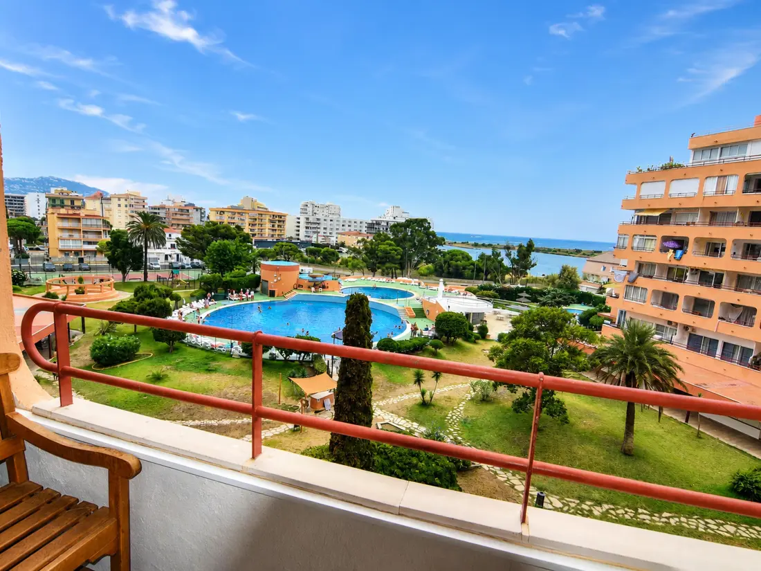Location de Vacances Roses 1385