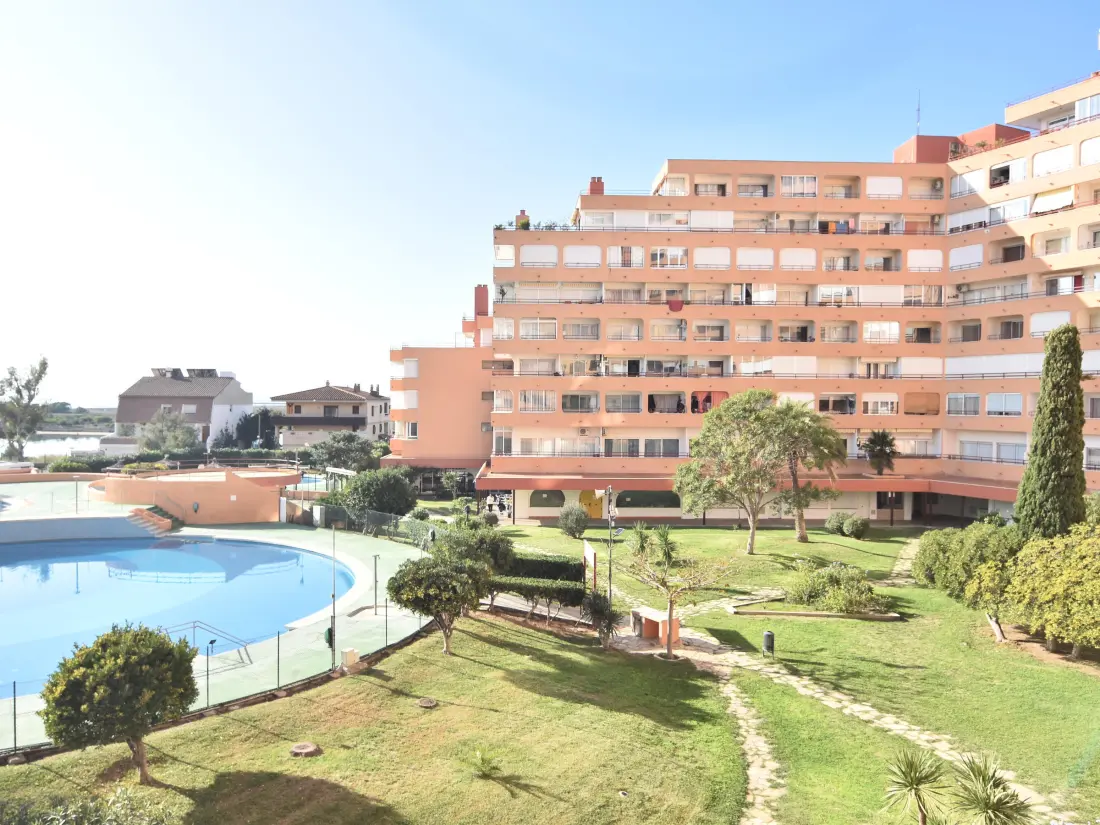 Location de Vacances Roses 1385