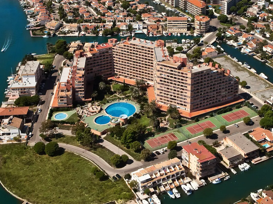 Location de Vacances Roses 1385