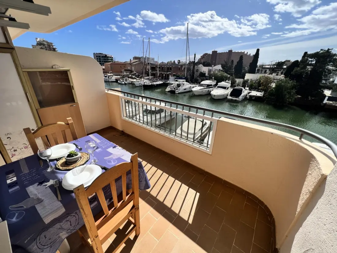 Location de Vacances Roses 402
