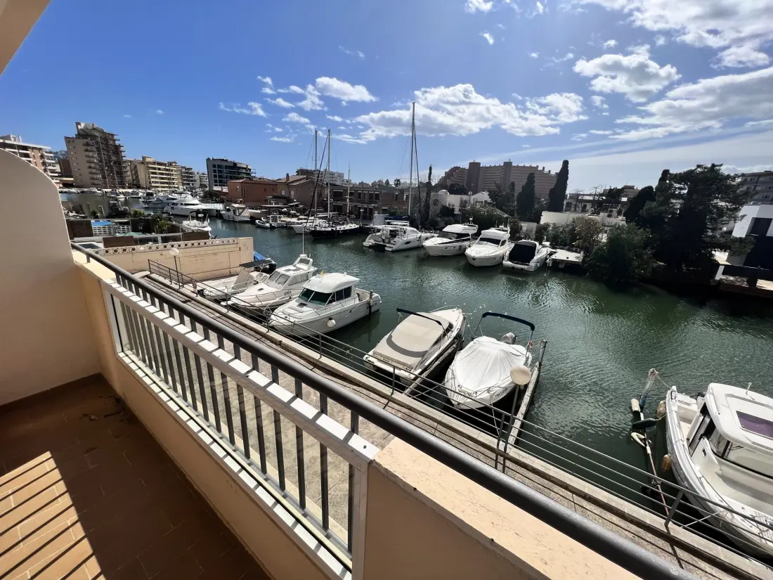 Location de Vacances Roses 402