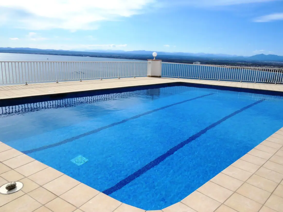 Location de Vacances Roses 421