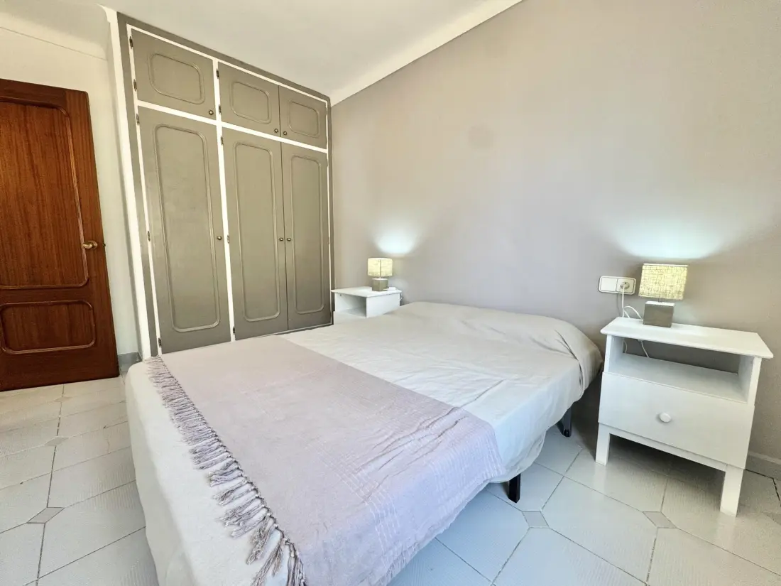 Location de Vacances Roses 421