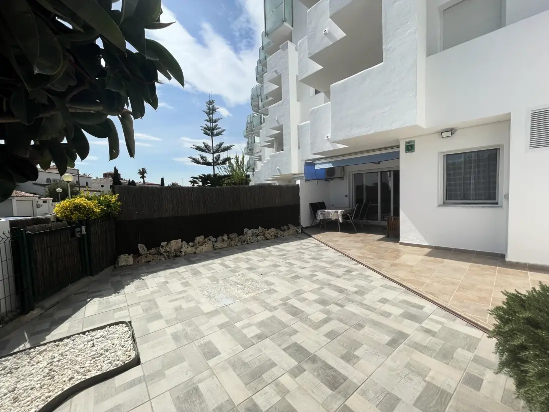 Location de Vacances Roses 431