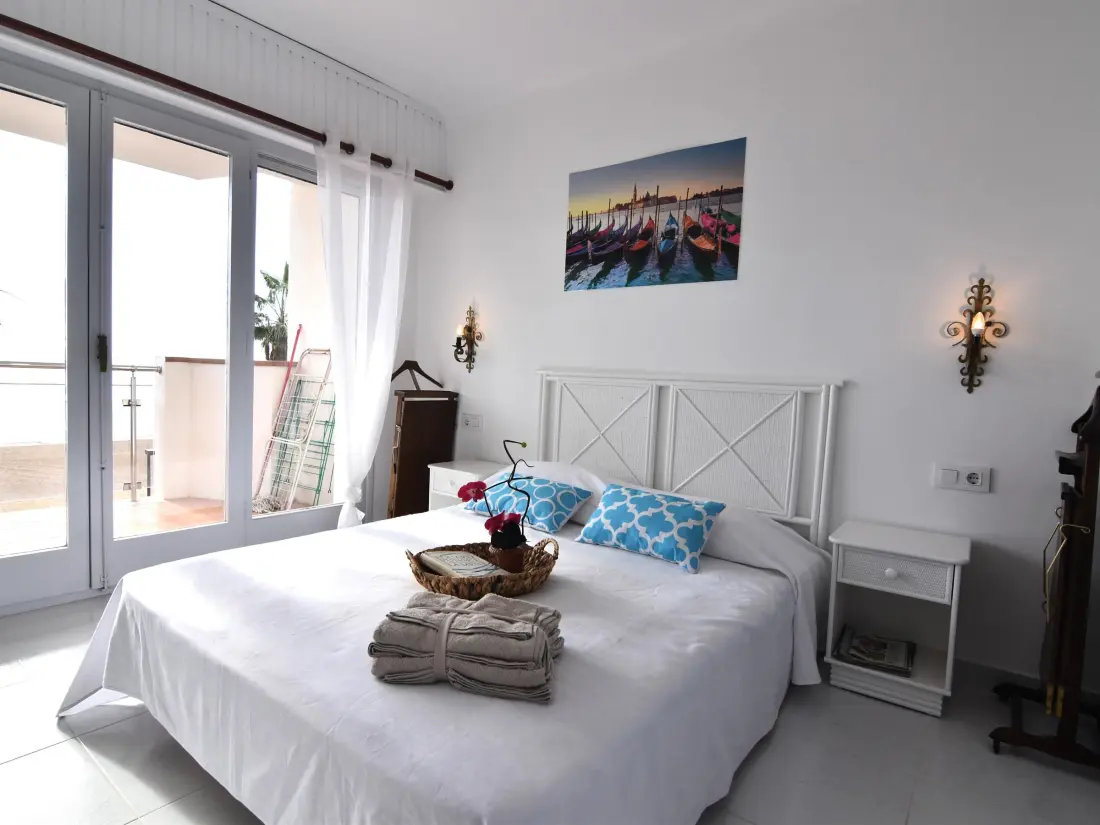 Location de Vacances Roses 483