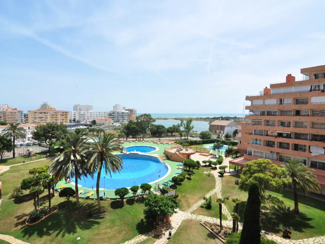 Location de Vacances Roses 486