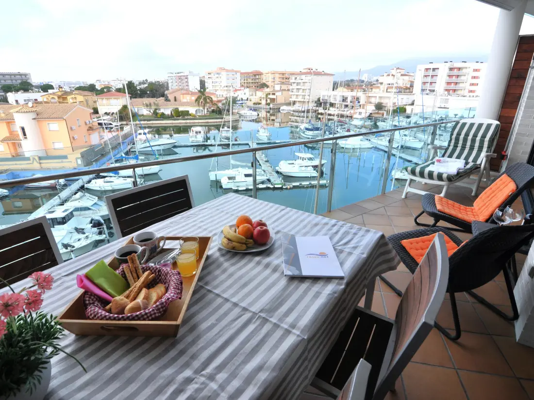Location de Vacances Roses 549