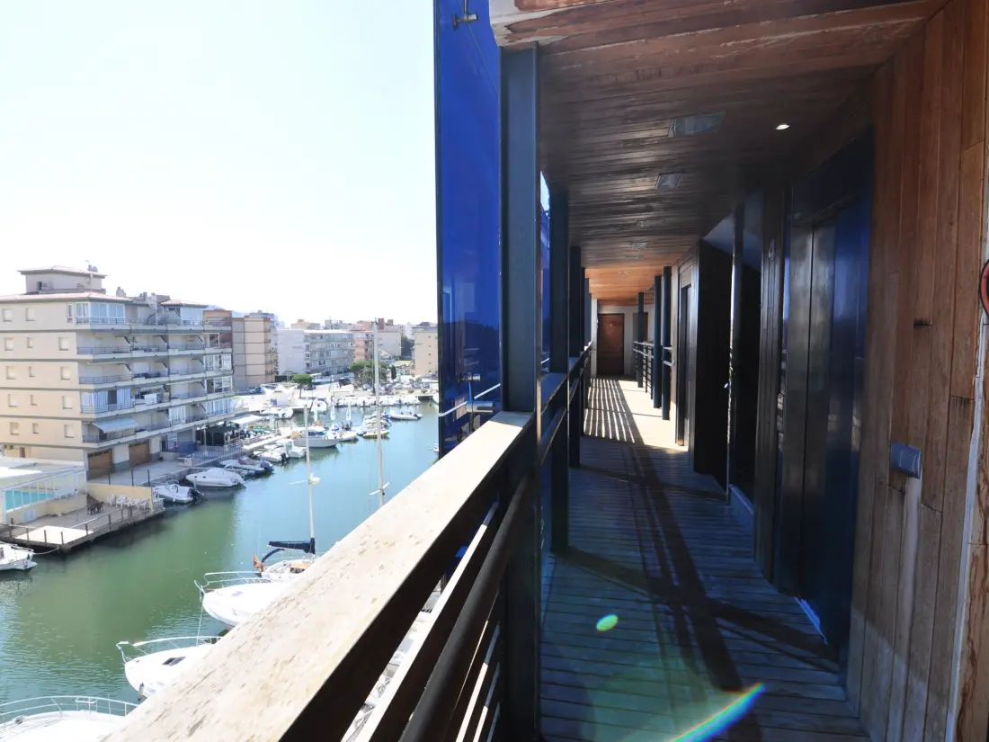 Location de Vacances Roses 549