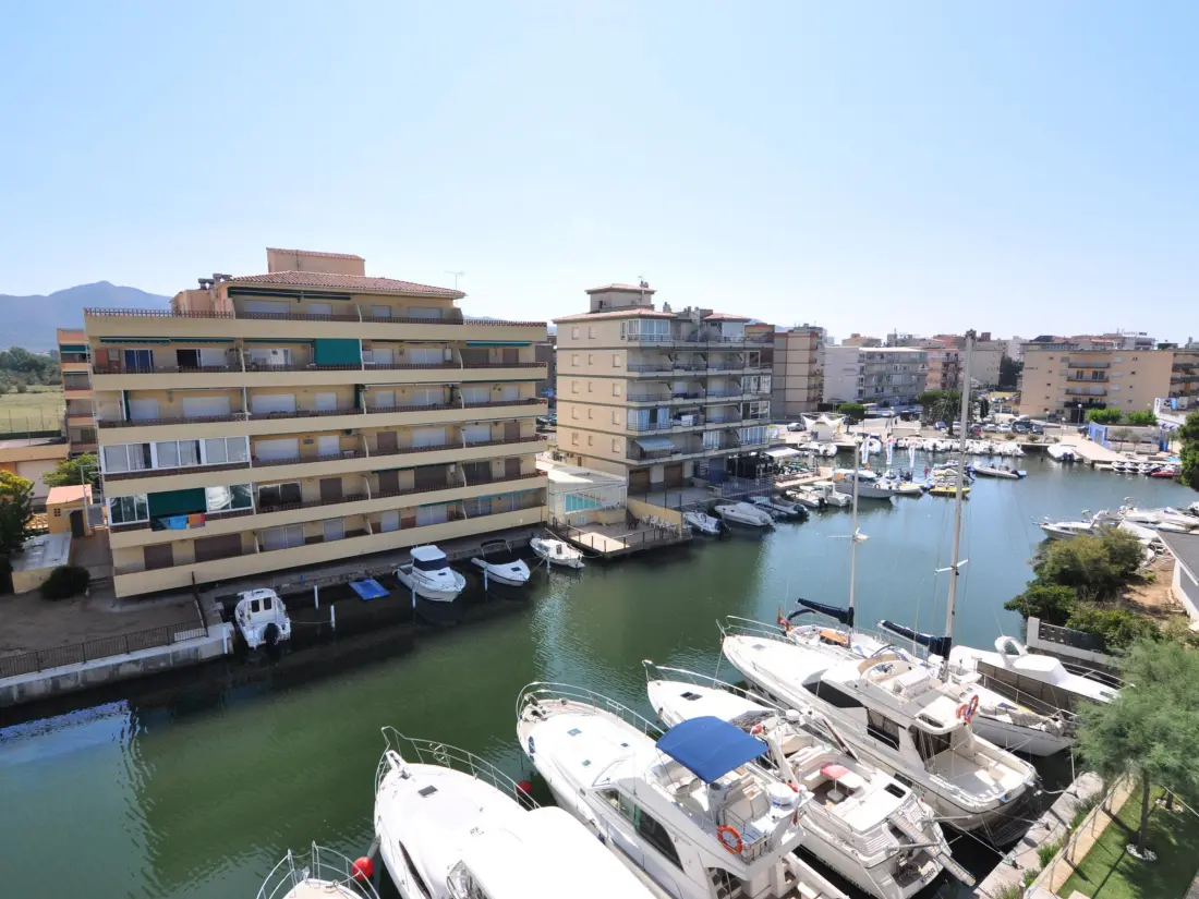 Location de Vacances Roses 549