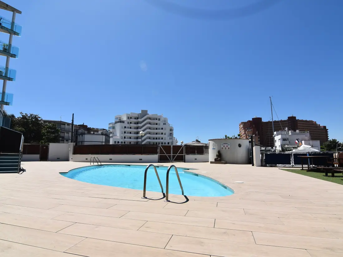 Location de Vacances Roses 549