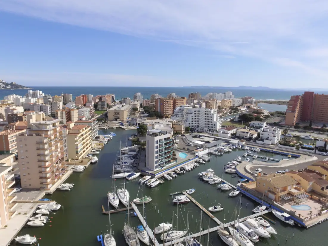 Location de Vacances Roses 554