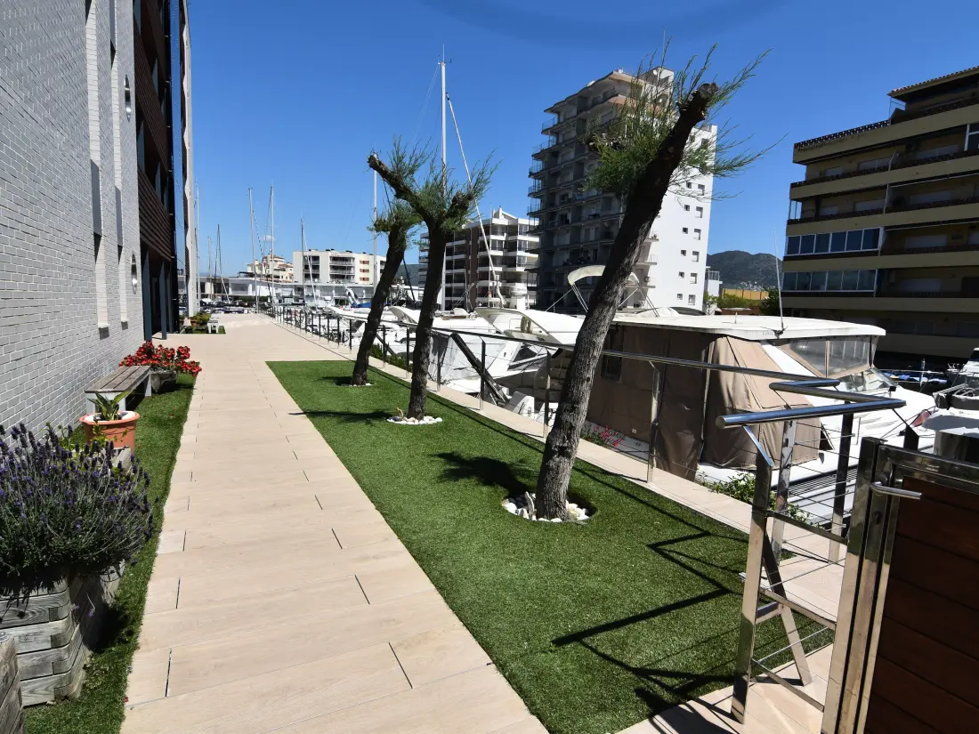 Location de Vacances Roses 554