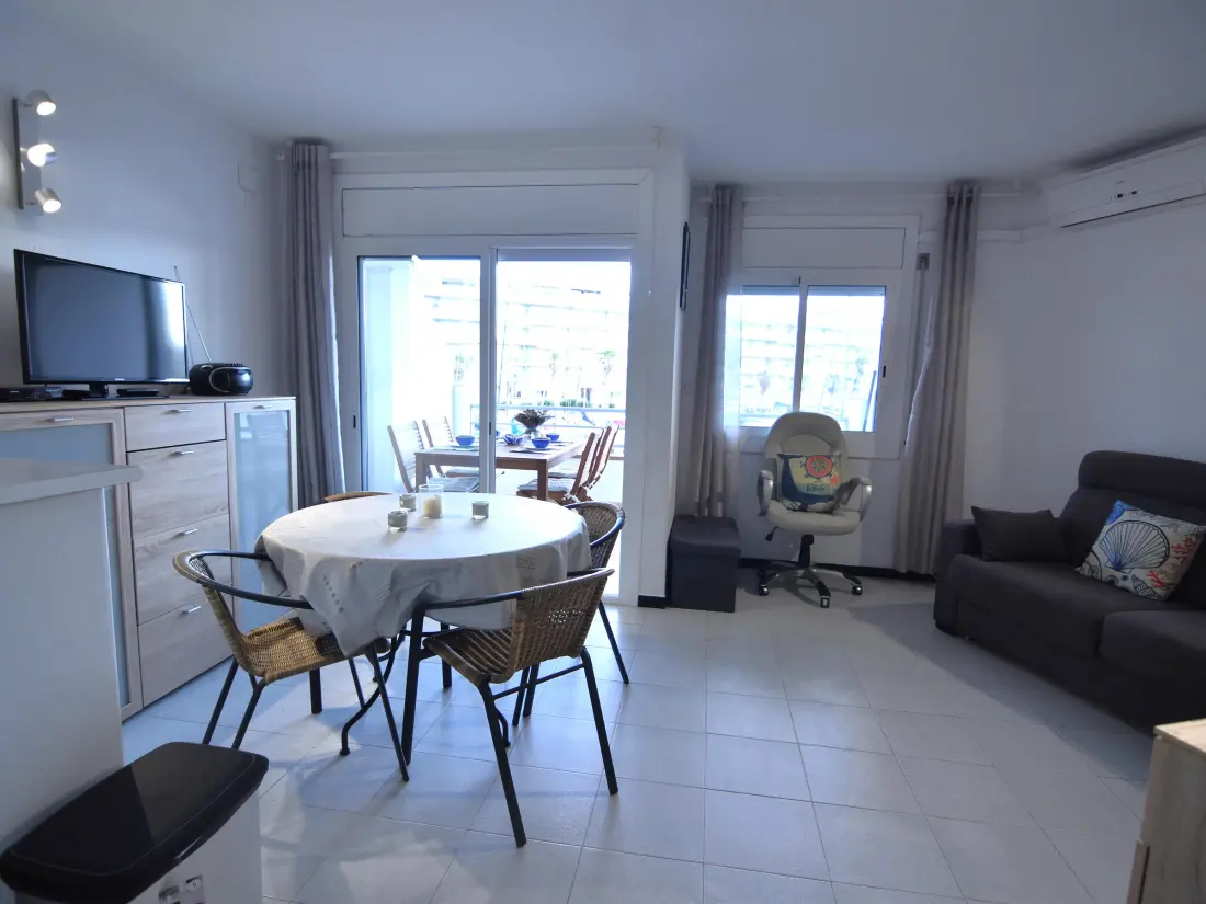 Location de Vacances Roses 555
