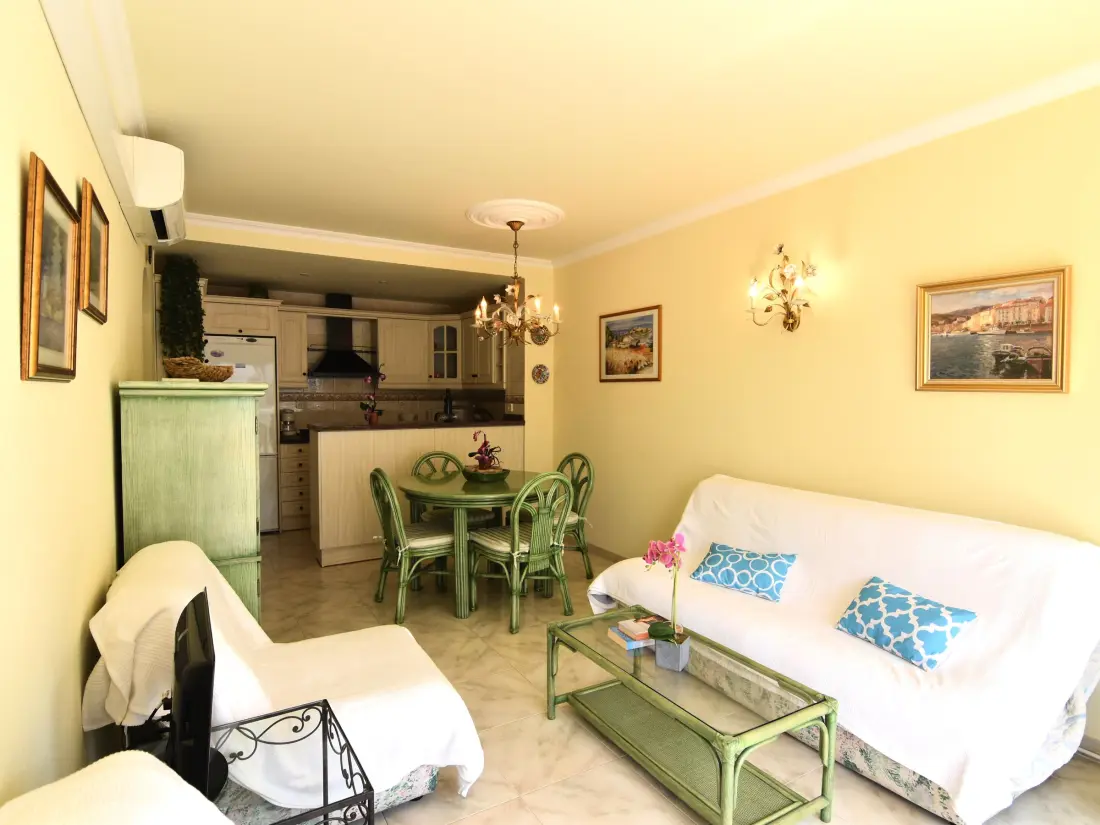 Location de Vacances Roses 556