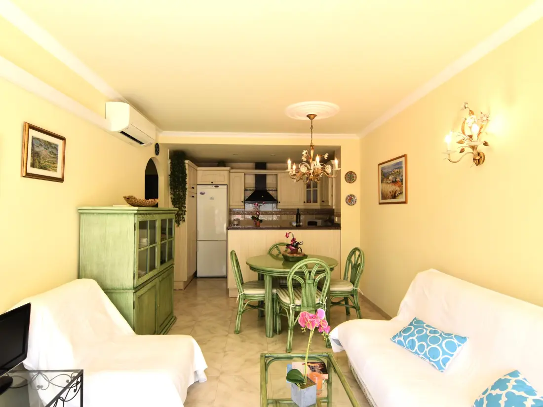 Location de Vacances Roses 556