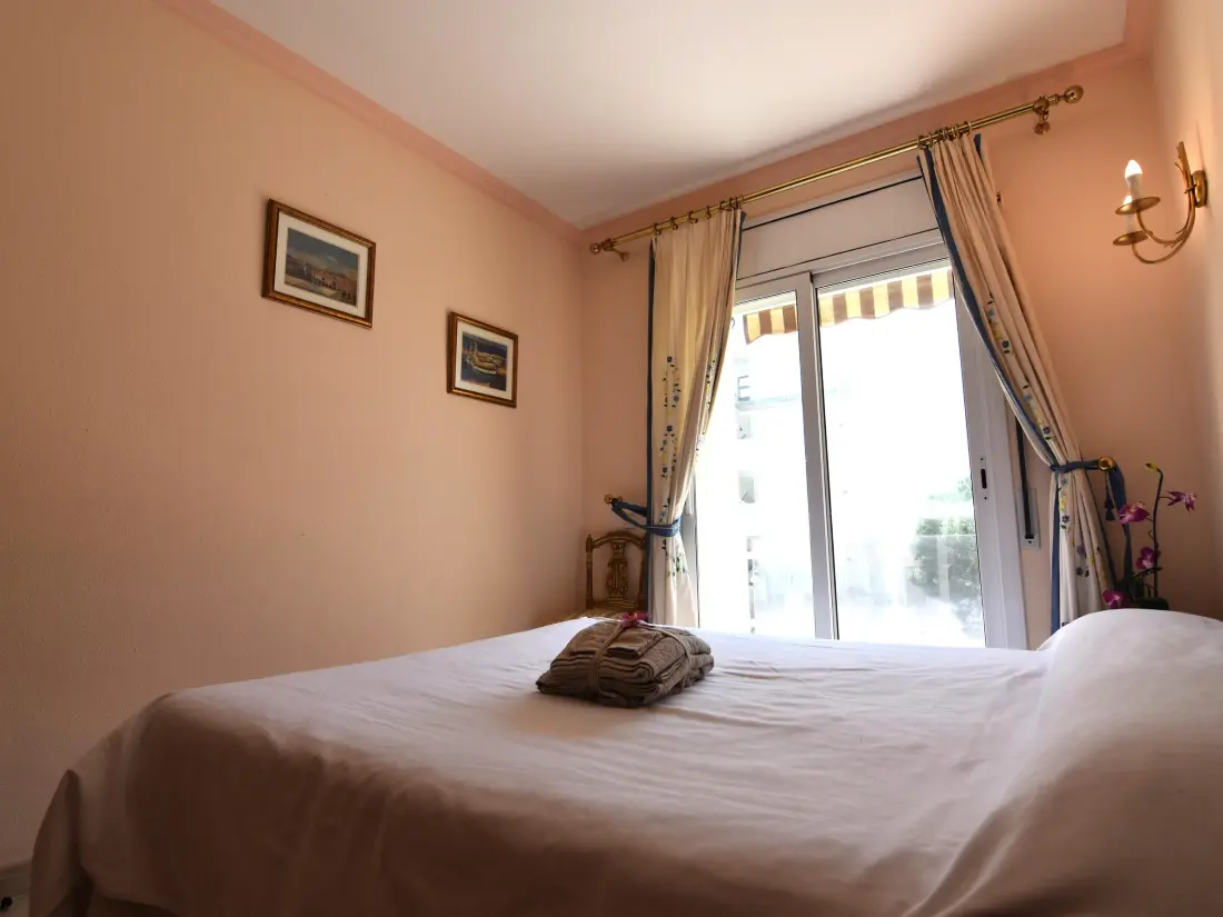 Location de Vacances Roses 556