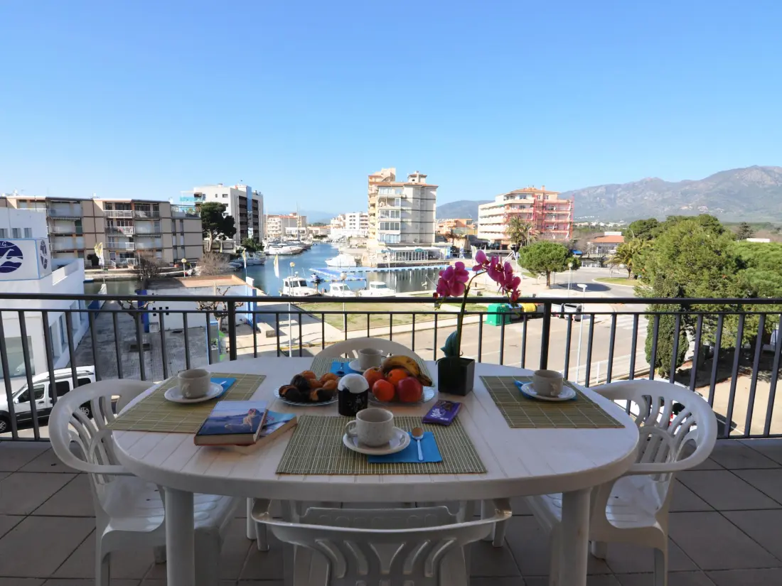 Location de Vacances Roses 561