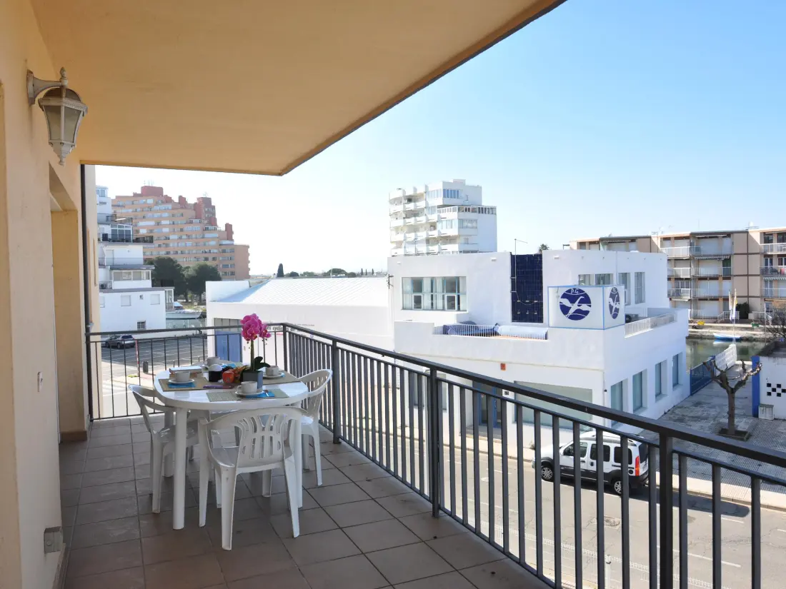 Location de Vacances Roses 561