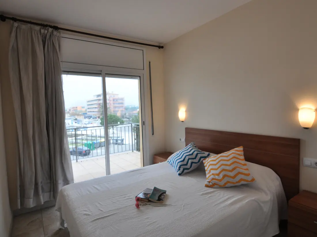 Location de Vacances Roses 561