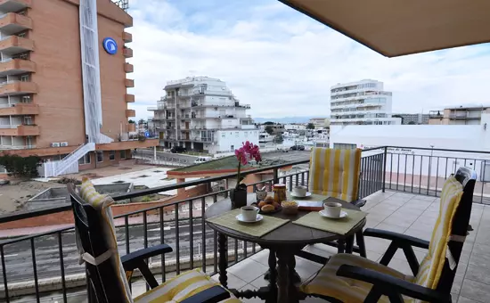 Location de Vacances Roses 564