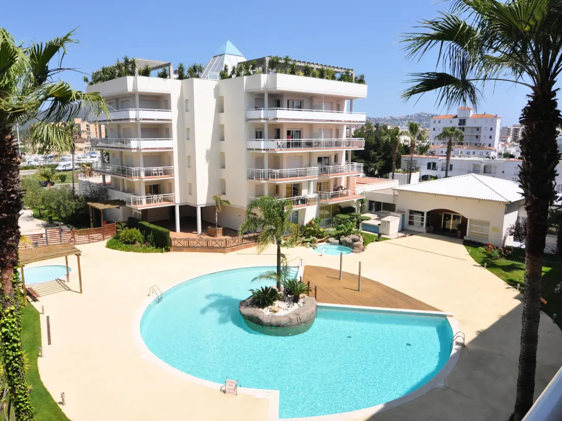 Location de Vacances Roses 568