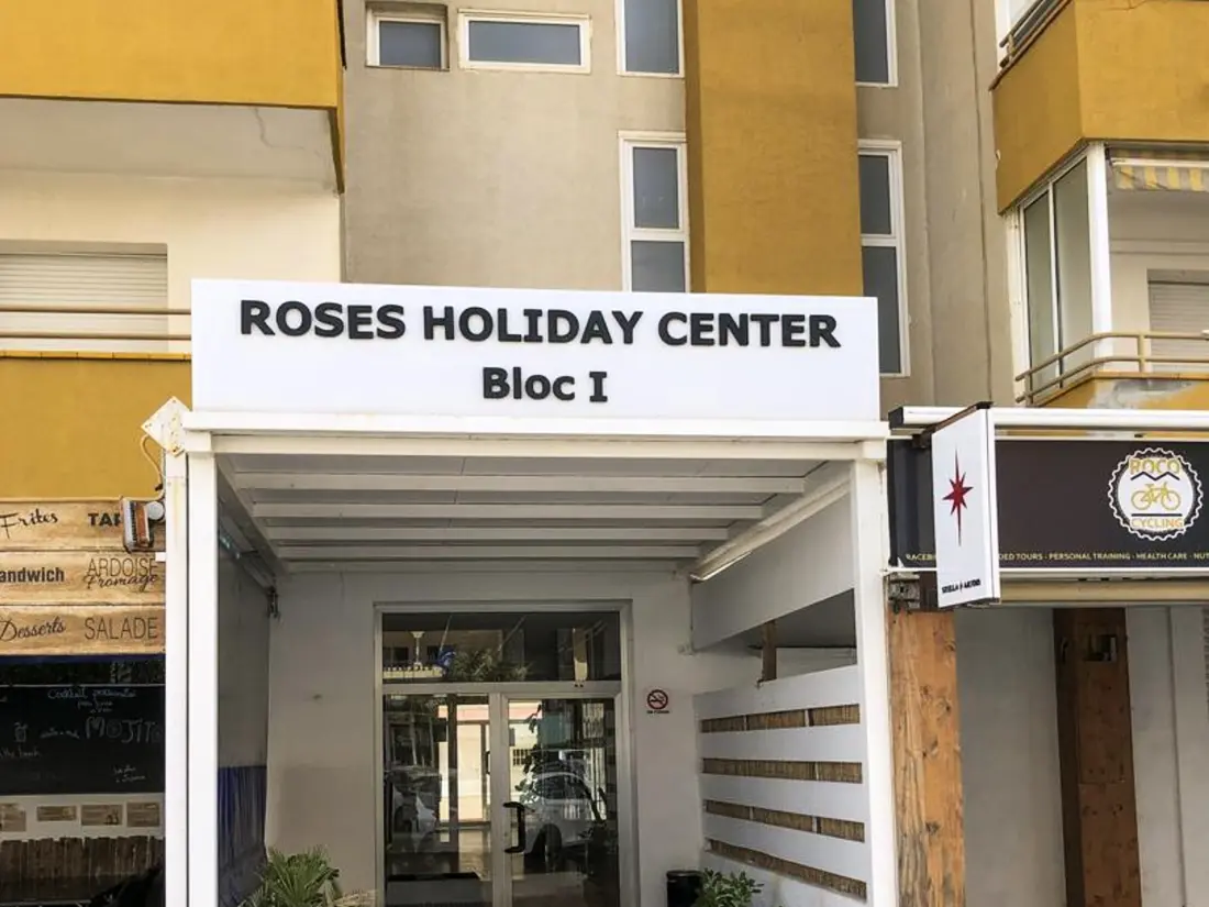 Location de Vacances Roses 599