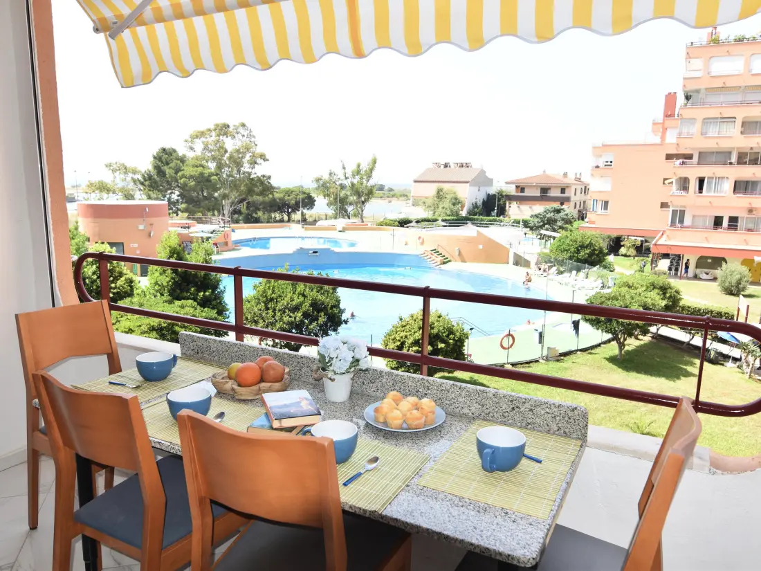 Location de Vacances Roses 618