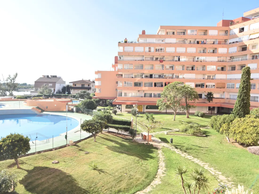 Location de Vacances Roses 618