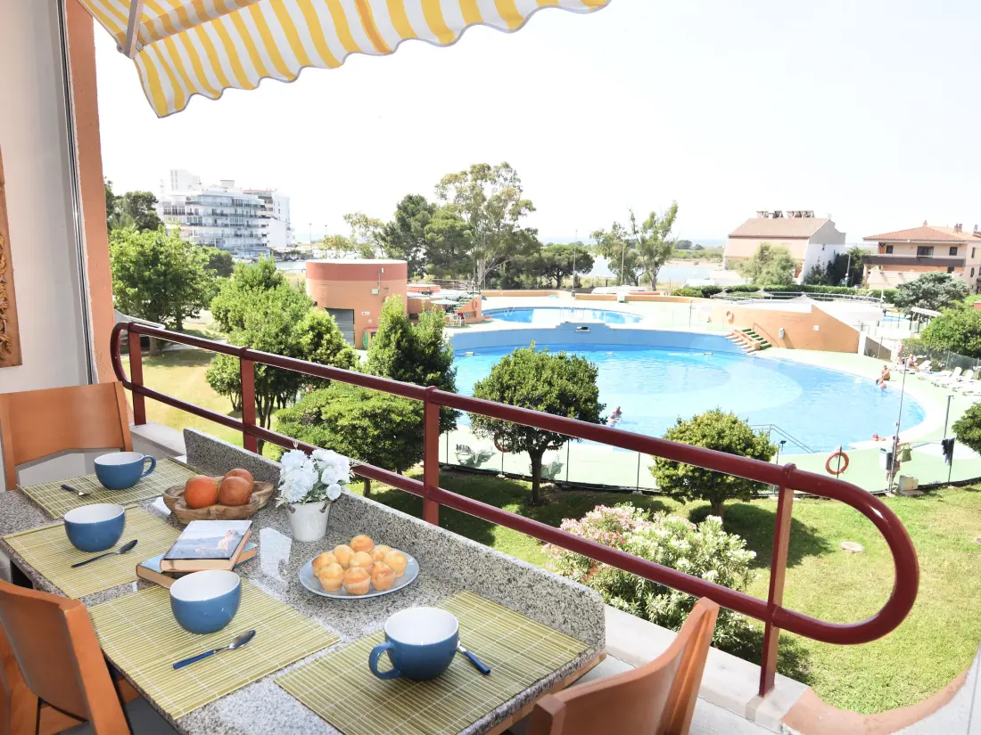 Location de Vacances Roses 618