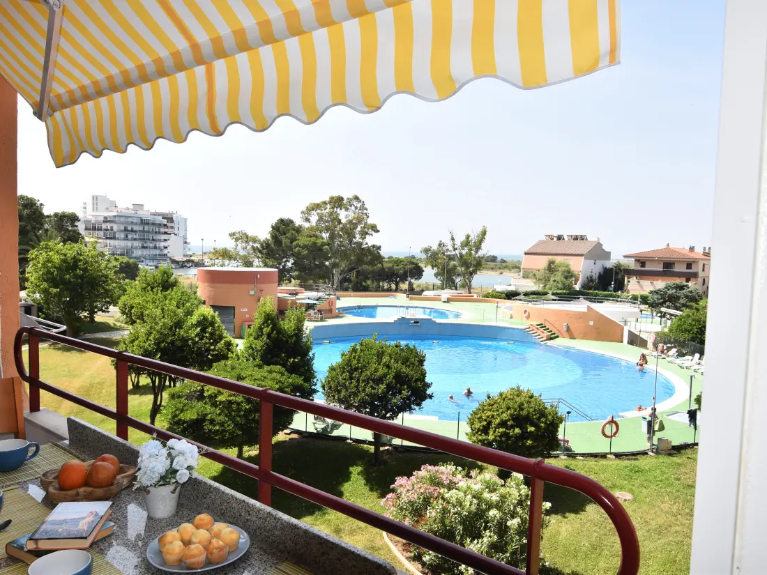 Location de Vacances Roses 618