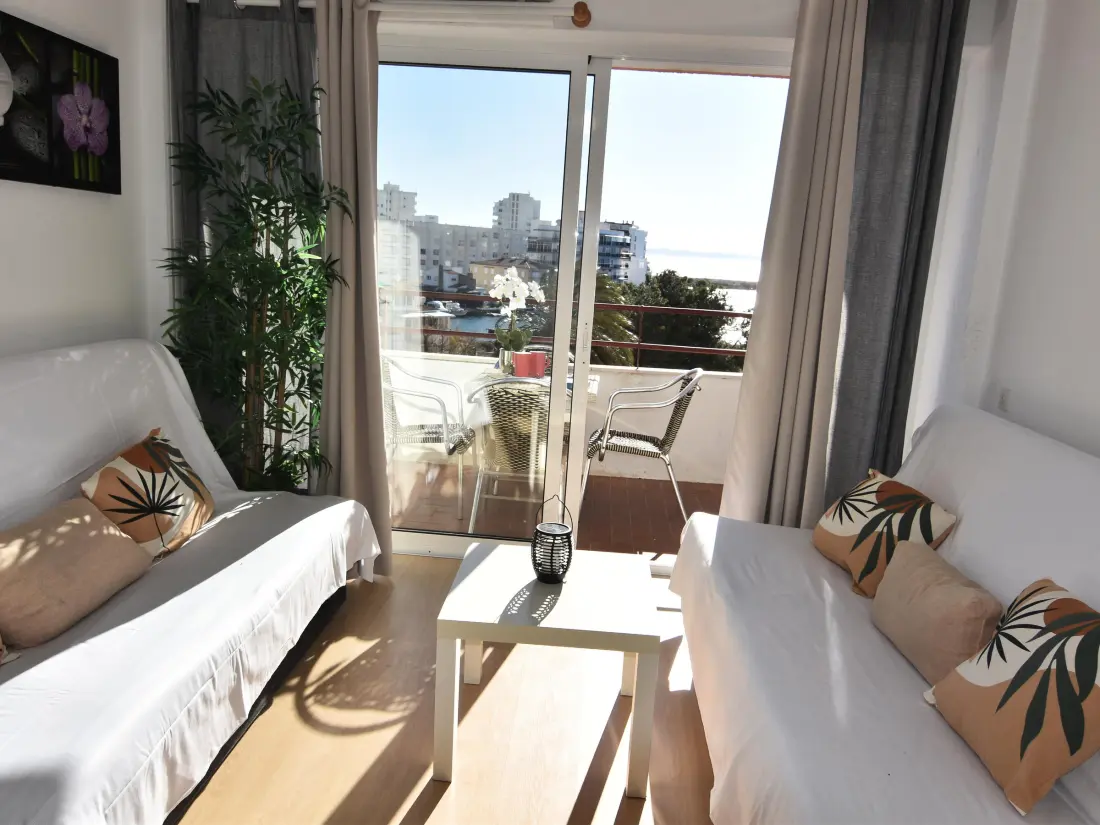 Location de Vacances Roses 633