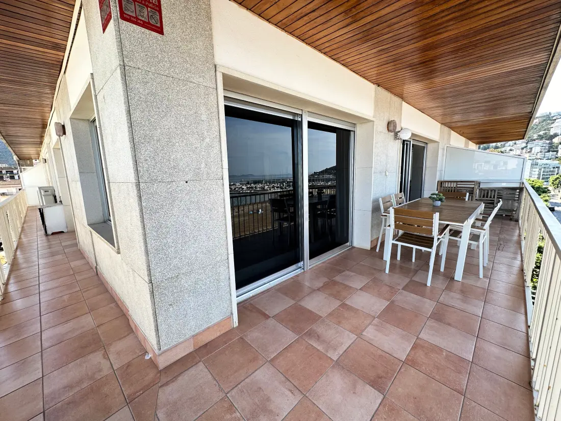 Location de Vacances Roses 670