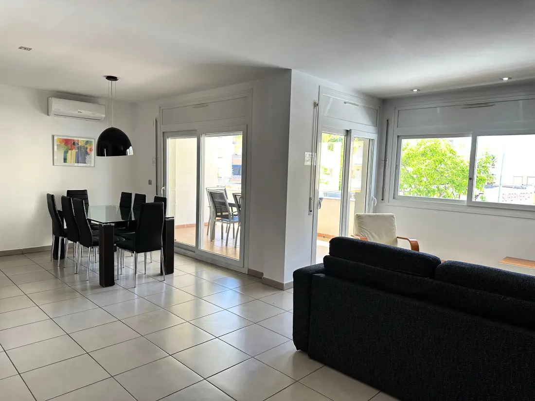 Location de Vacances Roses 699