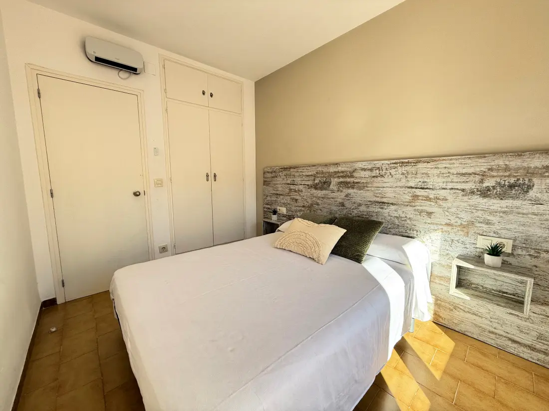 Location de Vacances Roses 744