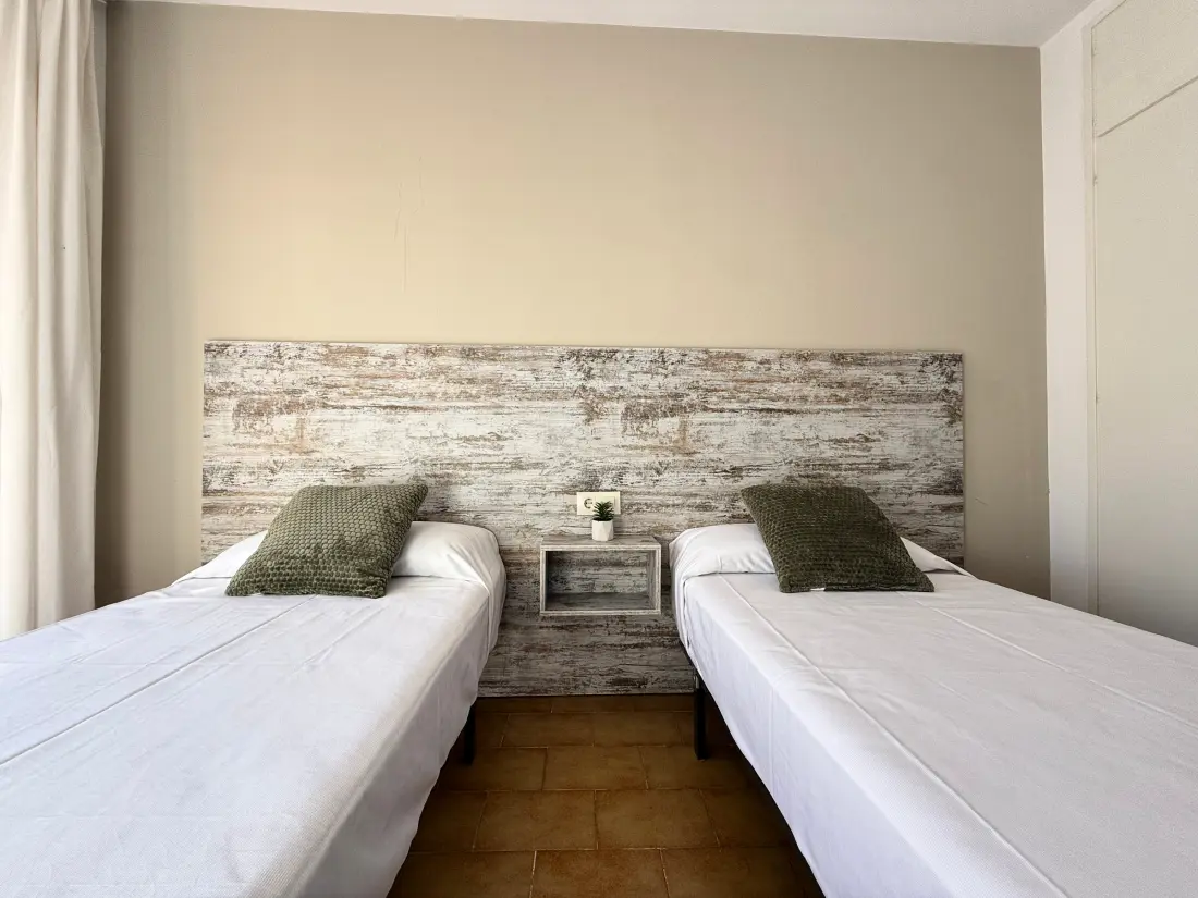 Location de Vacances Roses 744