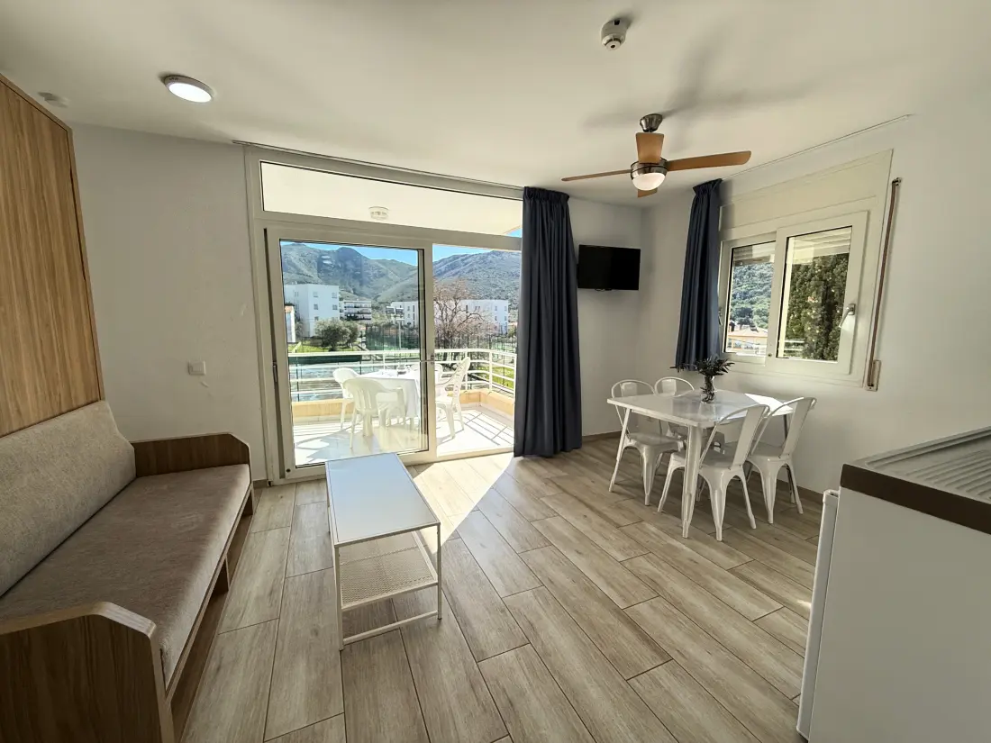 Location de Vacances Roses 763