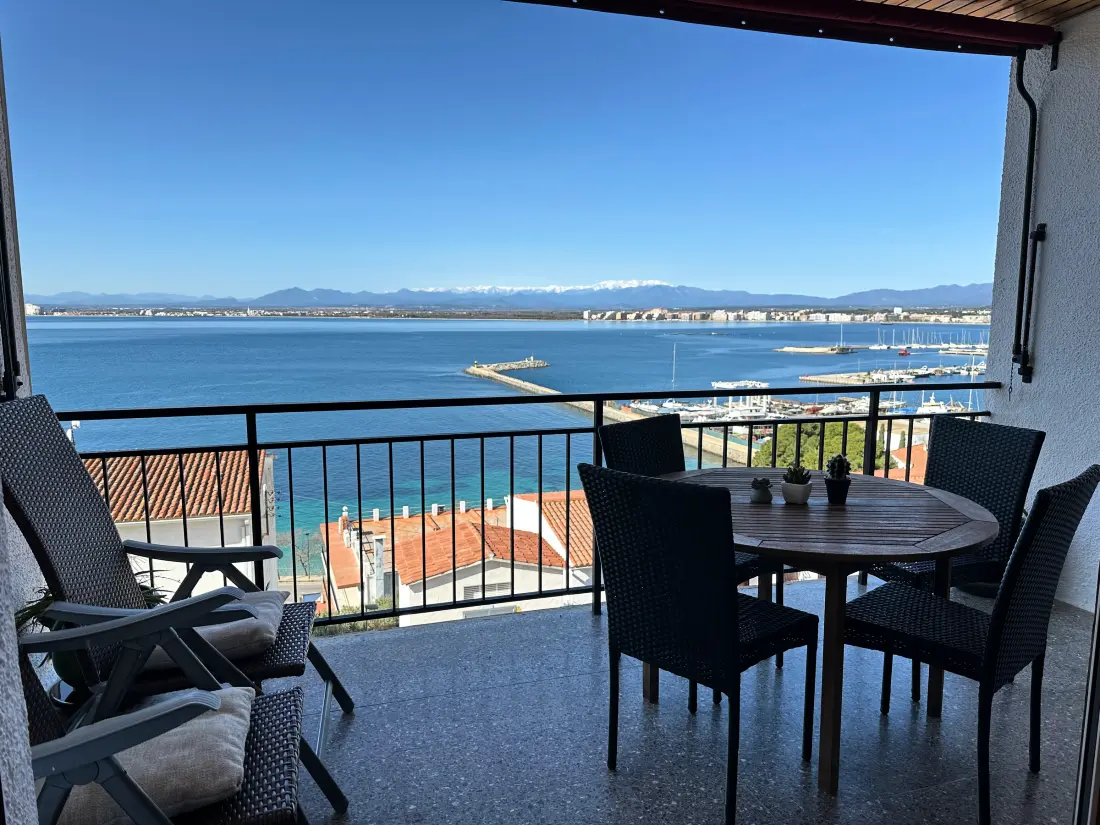 Location de Vacances Roses 786