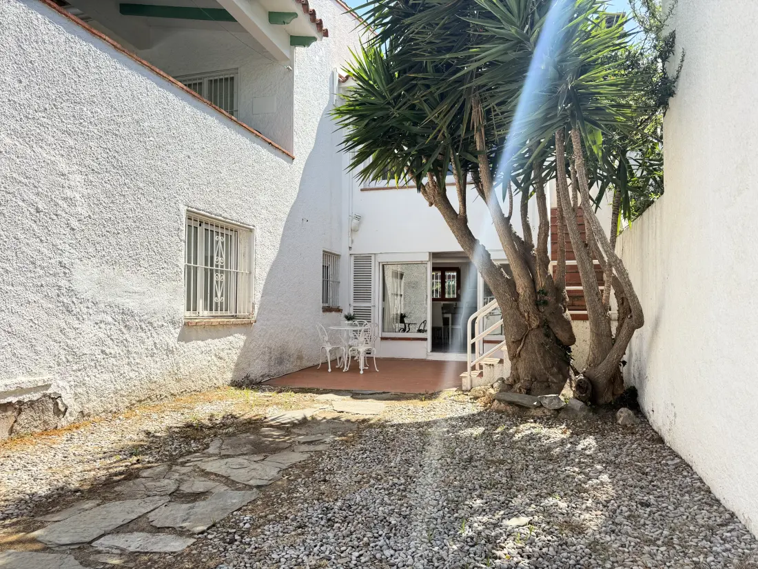 Location de Vacances Roses 798