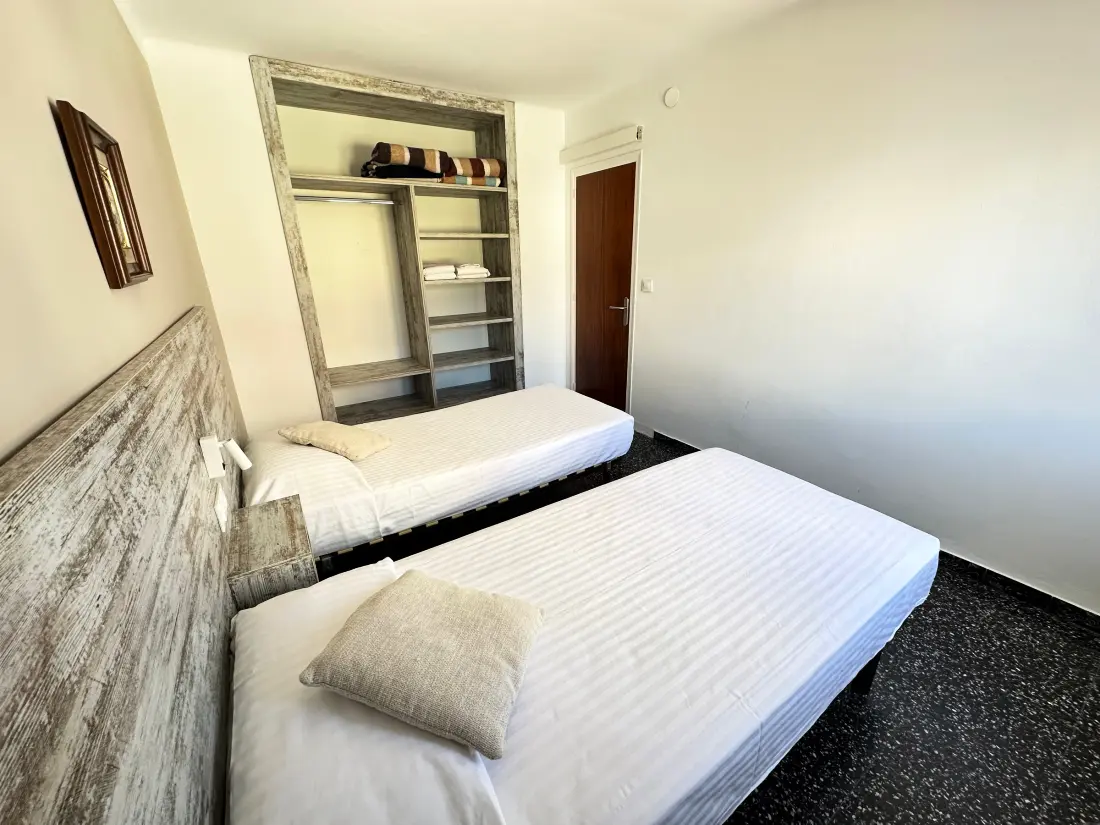 Location de Vacances Roses 806