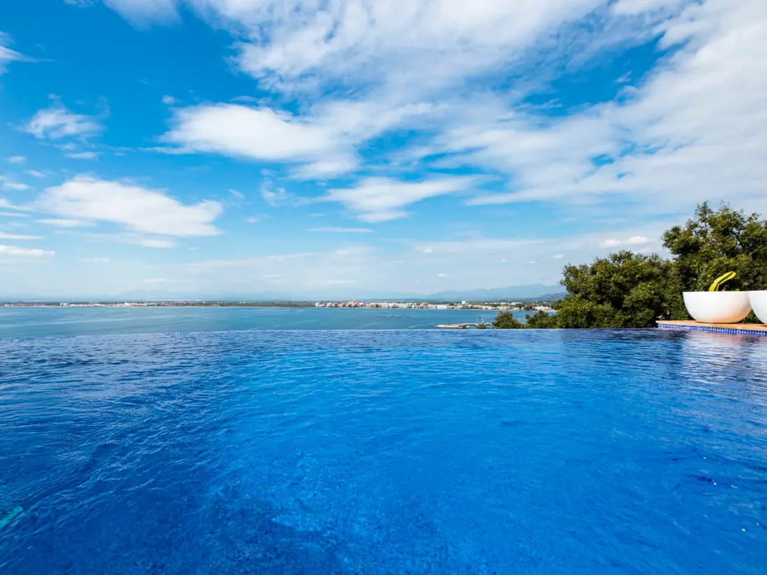 Location de Vacances Roses 819