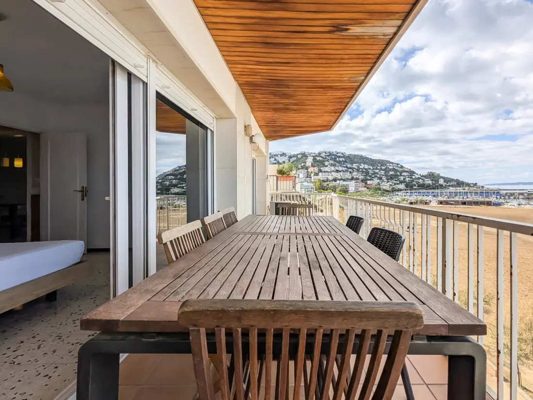 Location de Vacances Roses 821