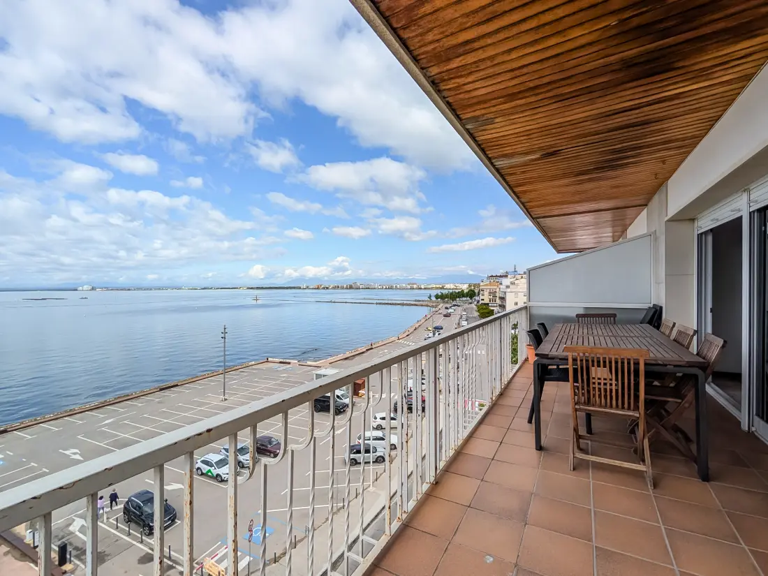 Location de Vacances Roses 821